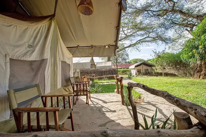 Kara-Tunga-Safari-Camp-1